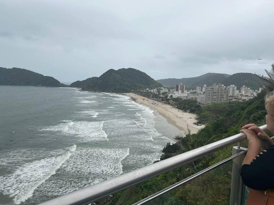 Ap Em Guaruja - 2 Quartos Com Dependencia Exterior photo